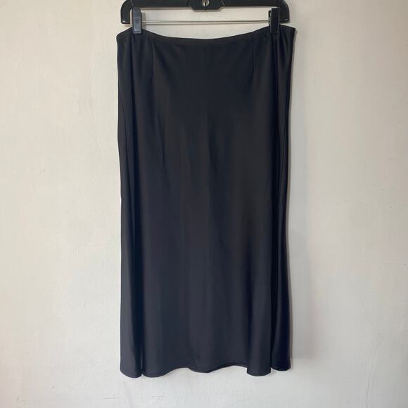 Chico’s Knee-Length Skirt SZ 1.5 (10) Classic Black Stretch Career Modest Goth - Picture 1 of 6